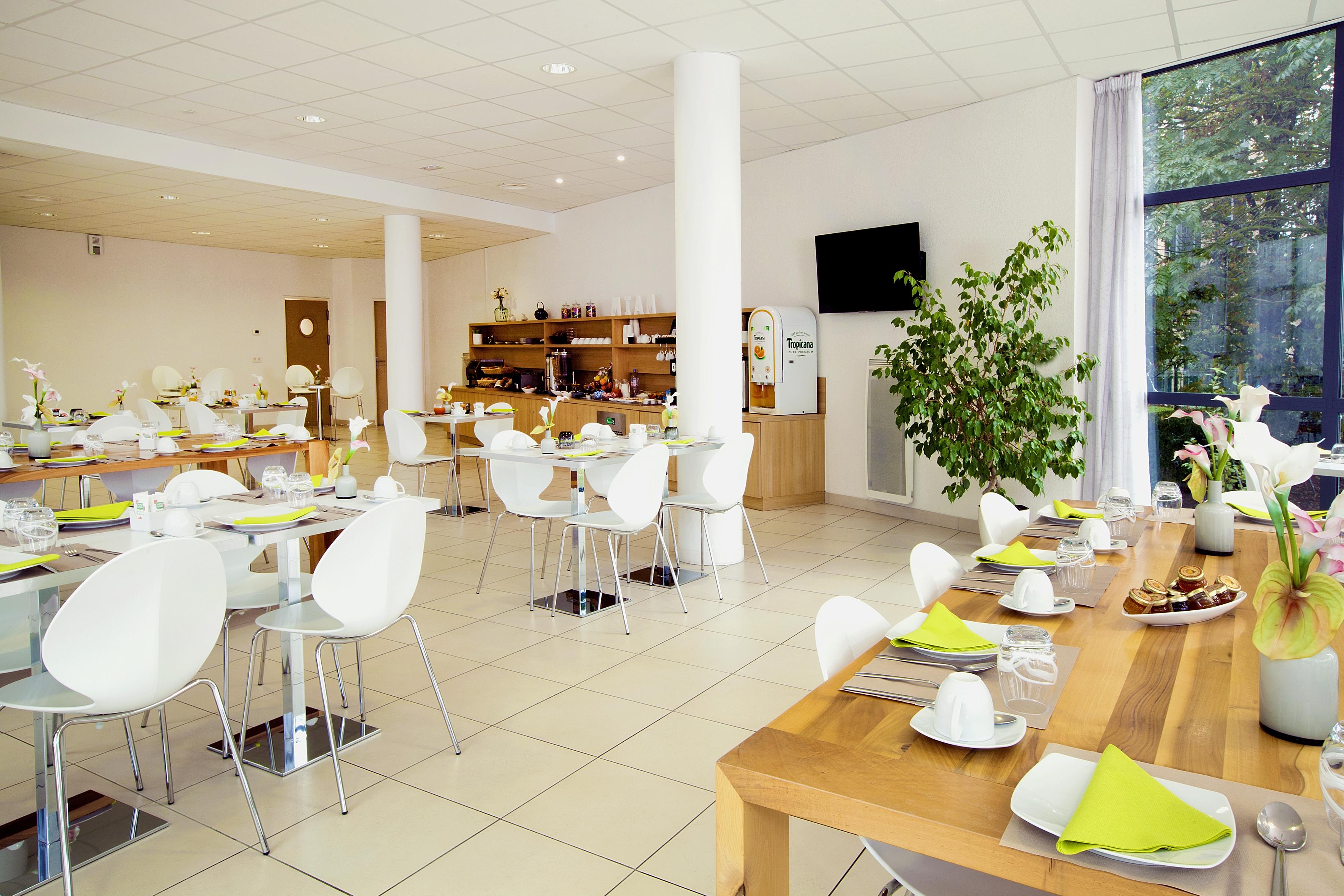 Residhome Neuilly Bords De Marne Exterior photo