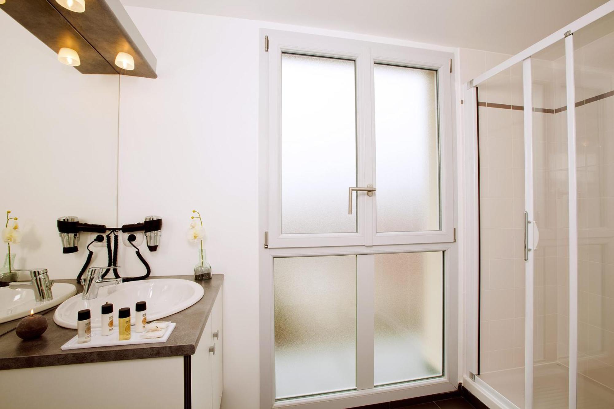 Residhome Neuilly Bords De Marne Exterior photo